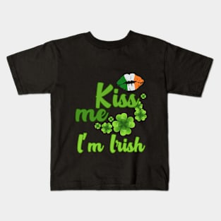 Kiss me, I'm Irish Kids T-Shirt